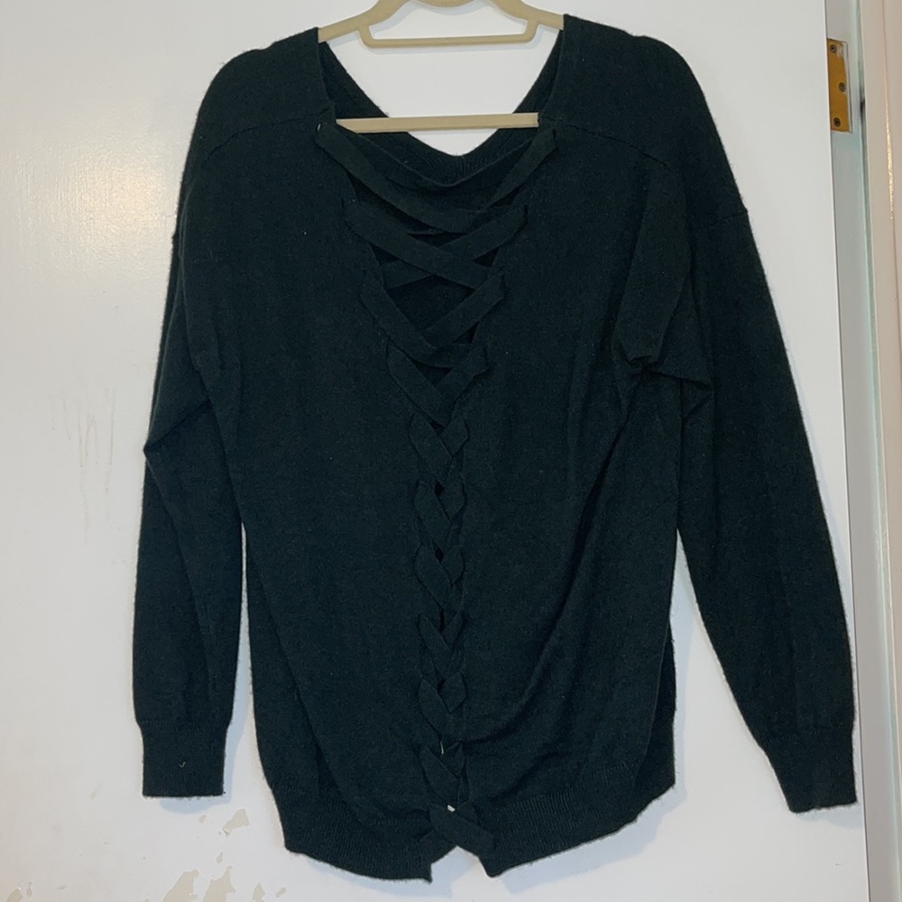 Aqua 100% cashmere sweater